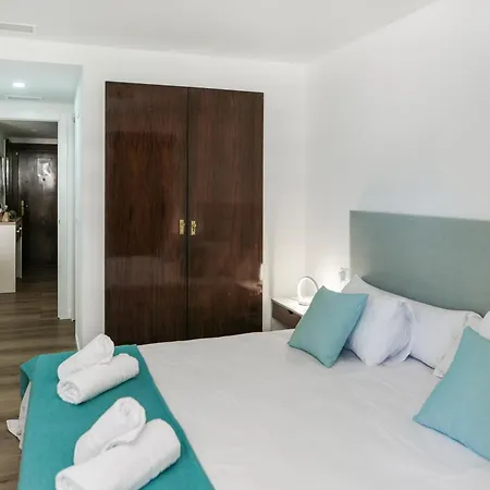 Апартаменты Nogalera Party&beach Select Торремолинос