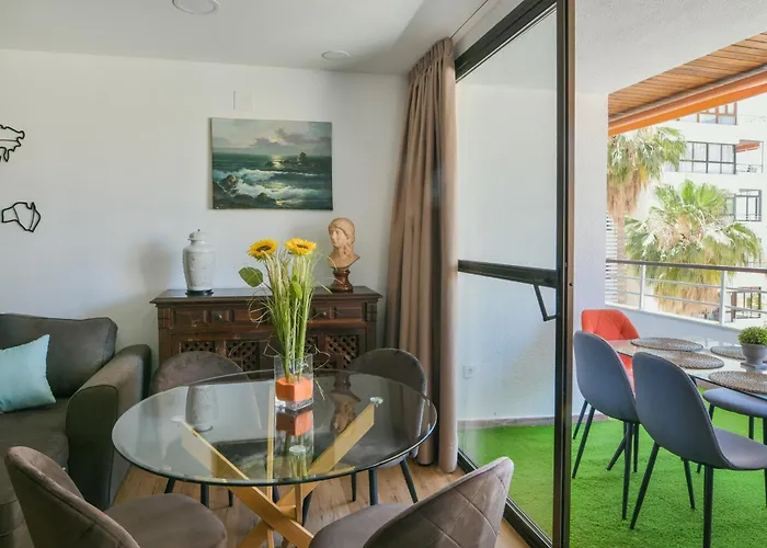 Apartment Nogalera Party&beach Select